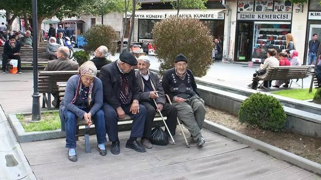 Enflasyon beklentileri değişti, memur ve emekli zammında yeni hesap yapıldı: İşte rakamlar 2